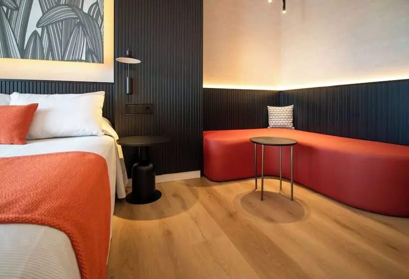 プレステージルーム, Golden Port Salou & Spa