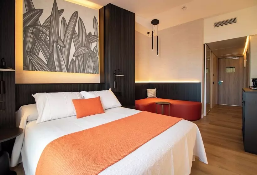 プレステージルーム, Golden Port Salou & Spa