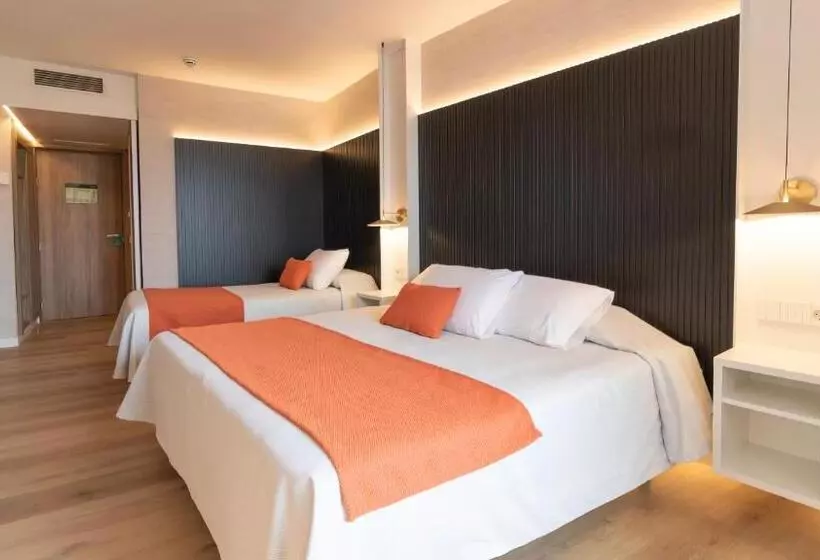 プールビューコンフォートルーム, Golden Port Salou & Spa