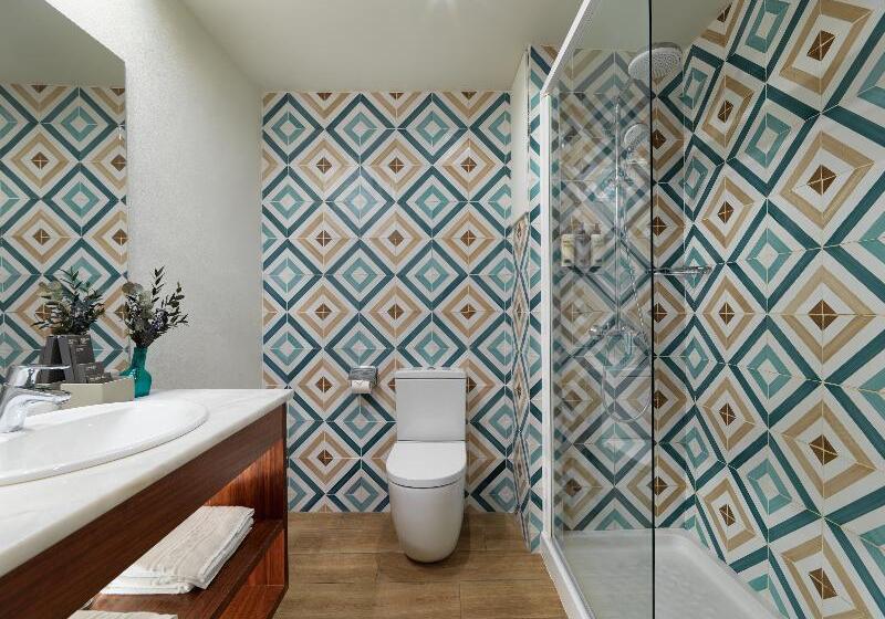 プールビュースタンダードルーム, H10 Vintage Salou - Adults Only