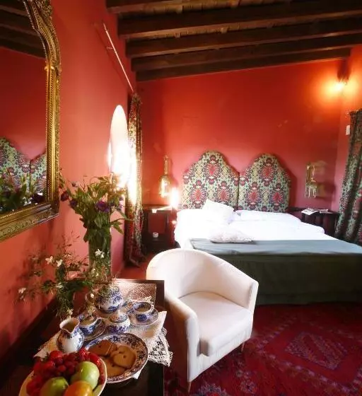 スイート, La Posada Del Moro