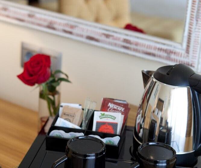 スーペリアールーム, Kimpton Los Monteros Marbella, An Ihg