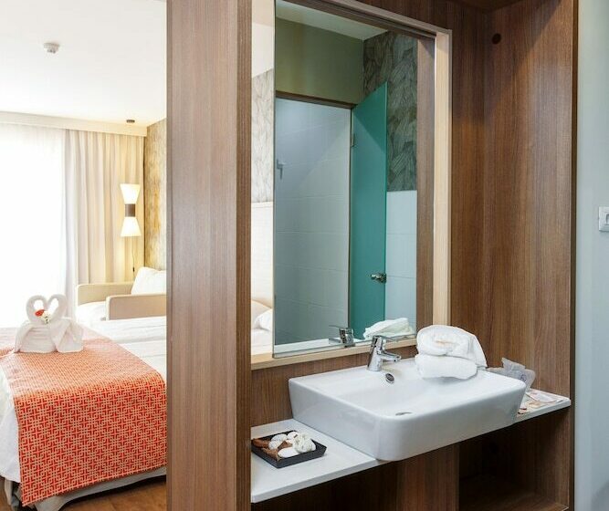 スーペリアールーム, Marquesa