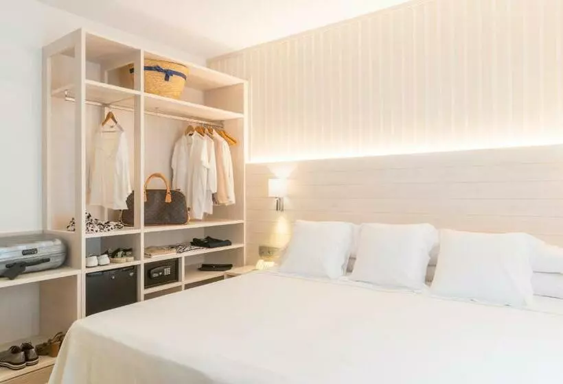 Quarto standard vista mar com balcao, Marsol