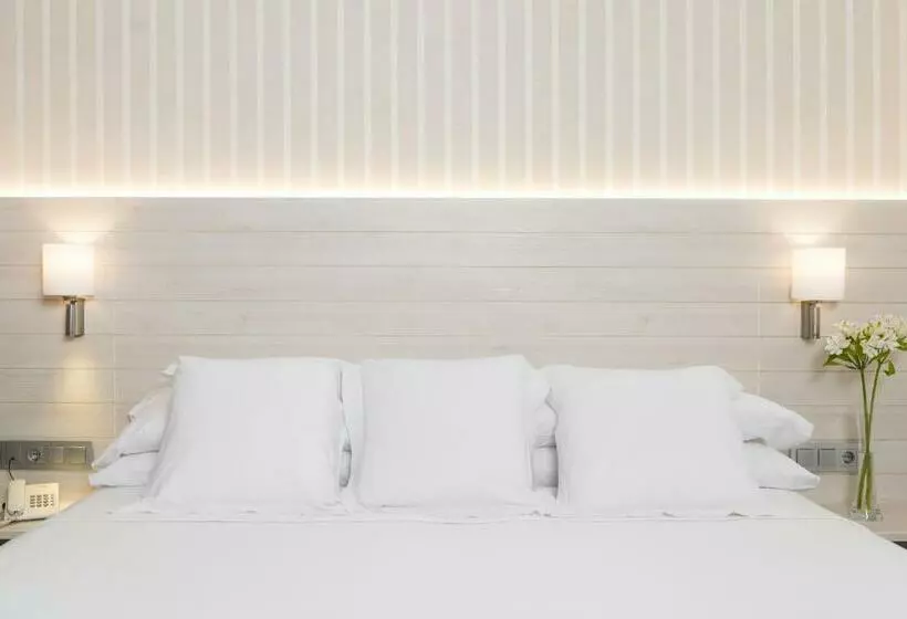 Quarto Triplo Standart, Marsol