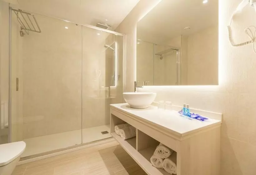 Quarto Triplo Standart, Marsol