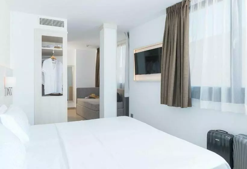 Quarto Triplo Standart Vista Mar, Marsol