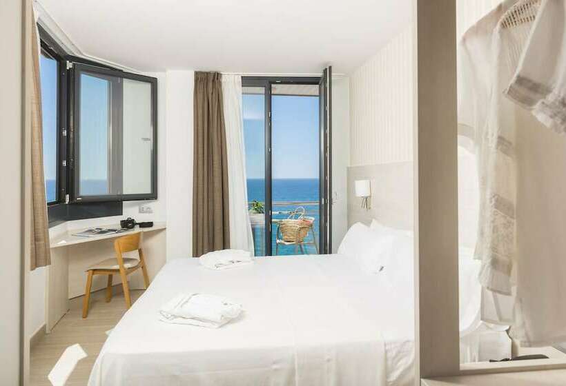 Triple Room Sea View, Marsol