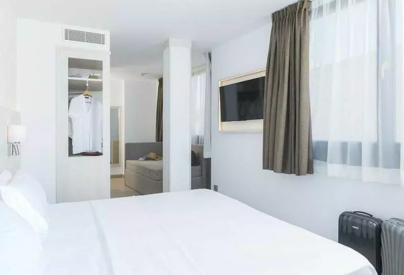 Quarto Triplo Standart Vista Mar, Marsol