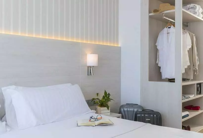 Quarto Triplo Standart Vista Mar, Marsol