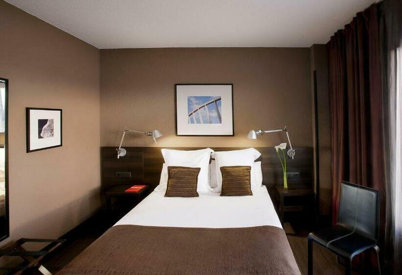 غرفة قياسية فردية, Medium Valencia