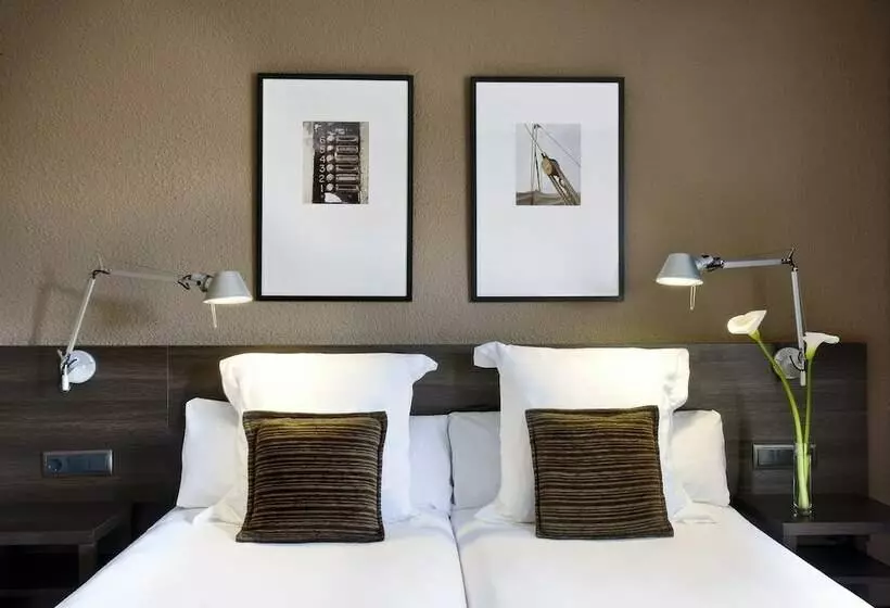 Habitación Triple Estándar, Medium Valencia