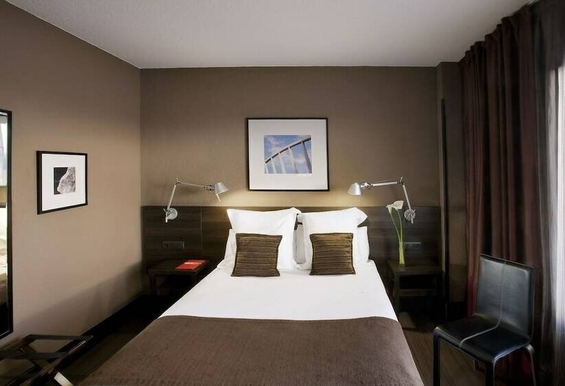 غرفة قياسية فردية, Medium Valencia