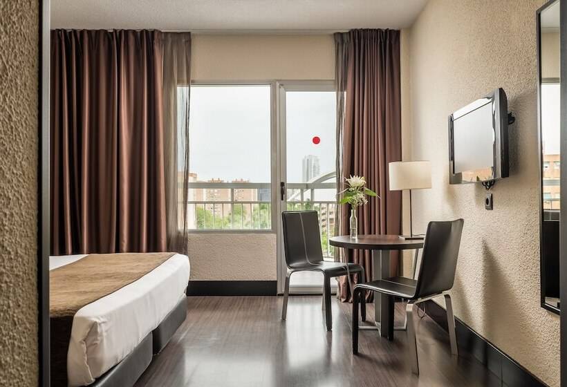 غرفة قياسية, Medium Valencia