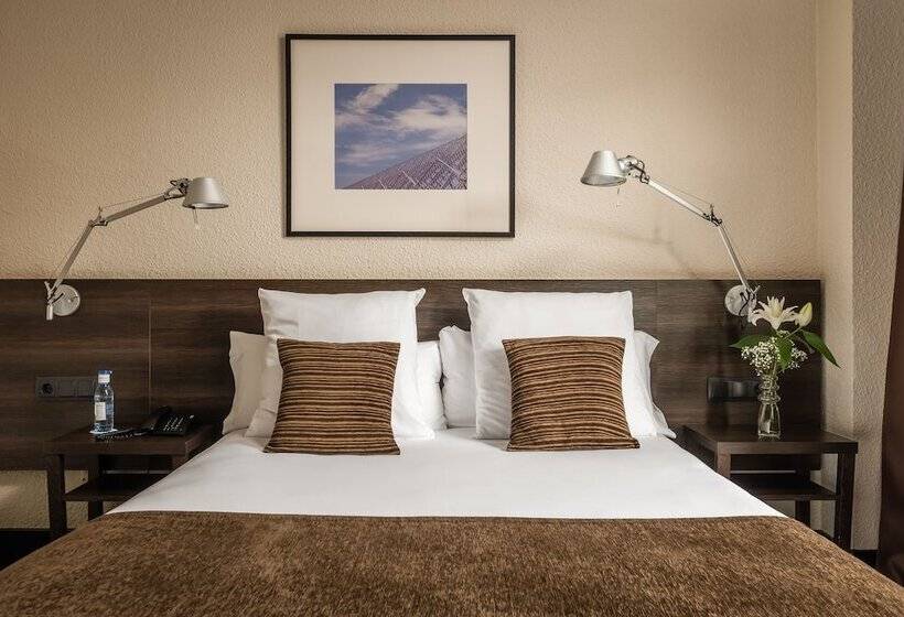 غرفة قياسية فردية, Medium Valencia