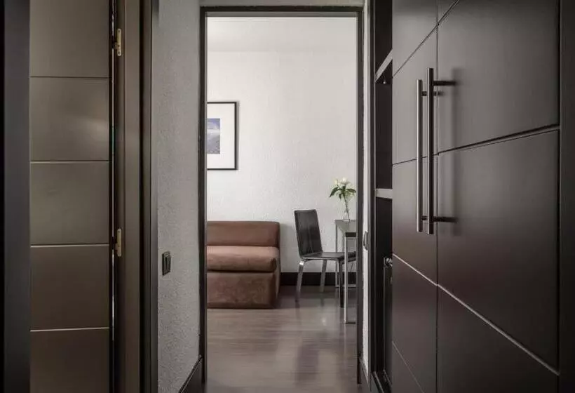 Habitación Superior, Medium Valencia