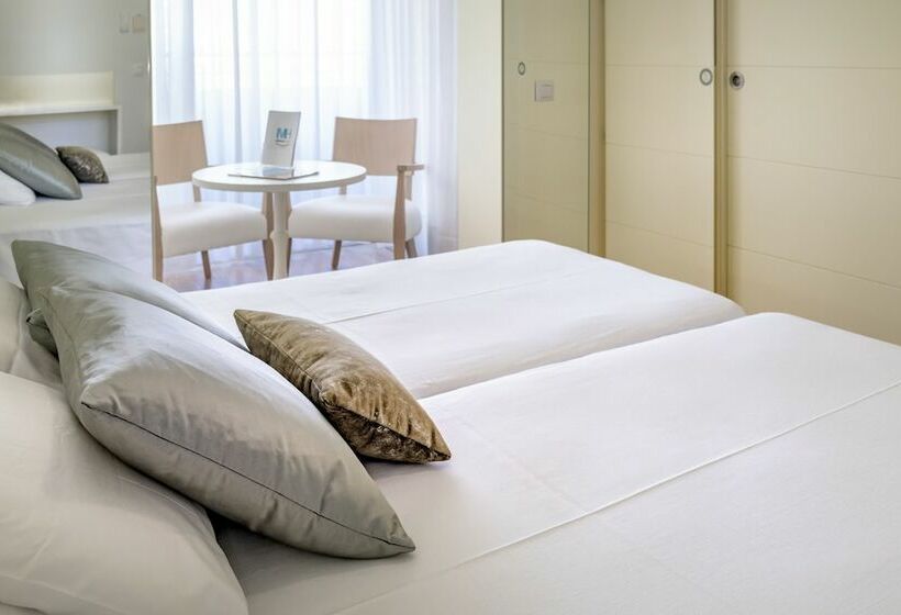 エコノミールーム, Monica