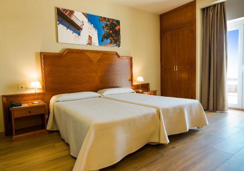 غرفة قياسية, Monarque El Rodeo