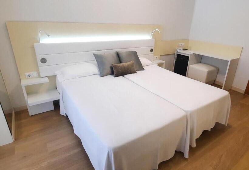 エコノミールーム, Monica