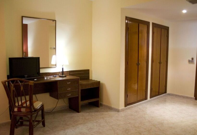 Номер Стандарт Индивидуальный, Perales