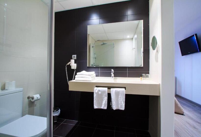 スタンダードルーム, Salomé