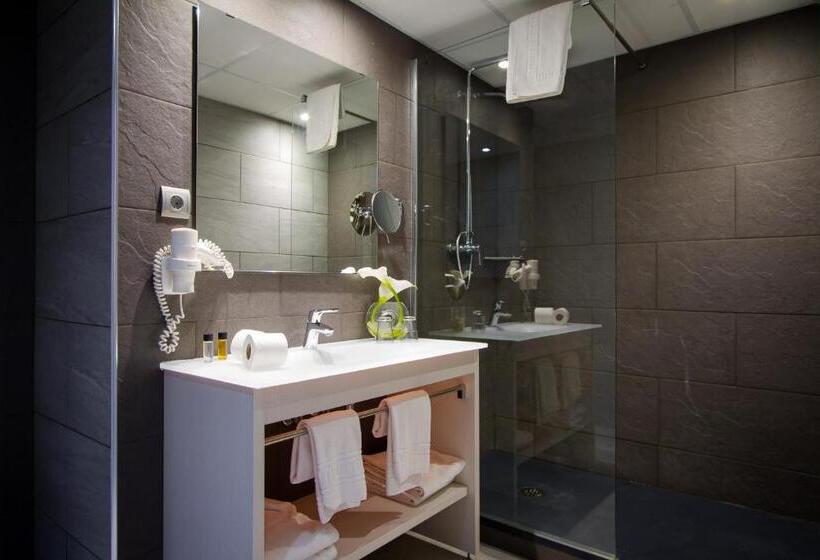 ファミリールーム, Salomé