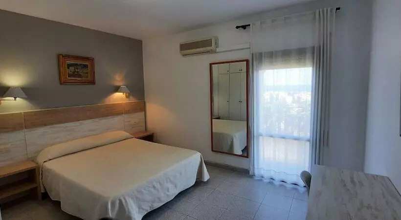 Deniz Manzaralı Standart Oda, San Martin