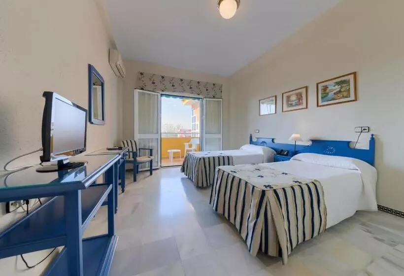 Üç Kişilik Standart Oda, Torre De Los Guzmanes