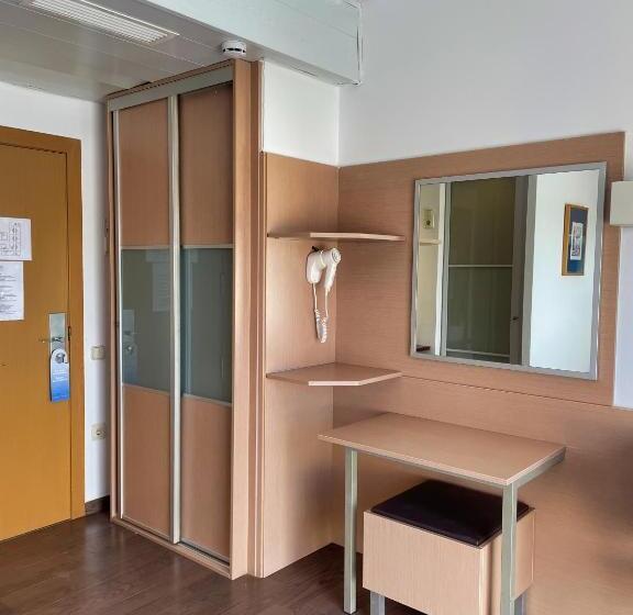 标准间带阳台, Villamarina Club