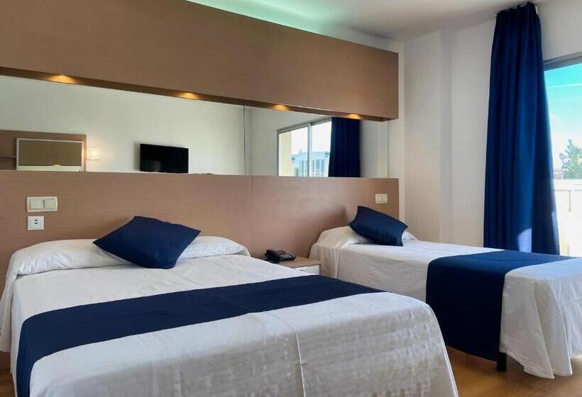 Chambre Familiale Supérieure, Villamarina Club