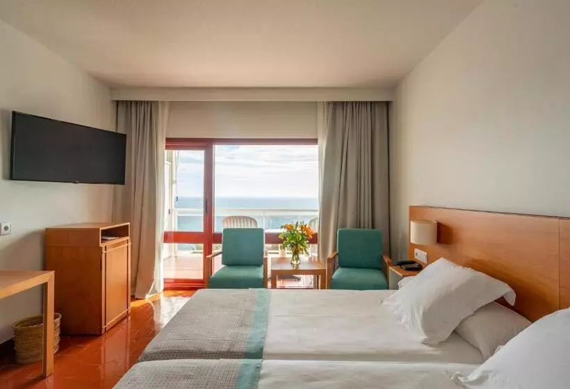Superior Oda, Parador De Nerja