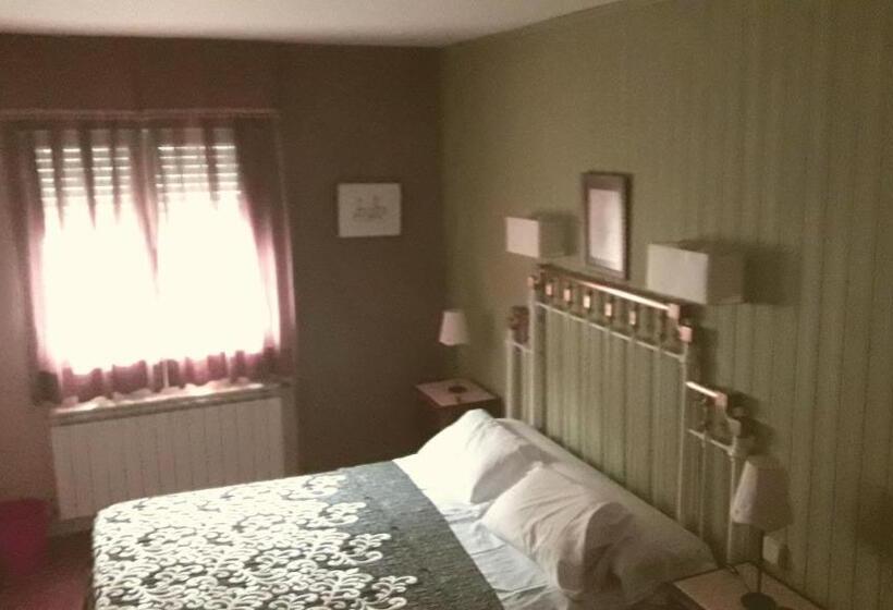 غرفة ديلوكس, Hostal Martin   Sanabria