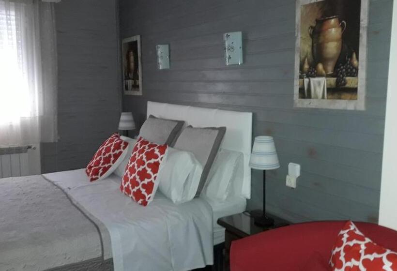 غرفة ديلوكس, Hostal Martin   Sanabria