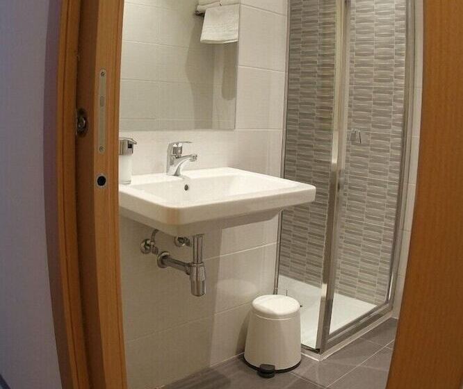 غرفة قياسية, Hostal Mónaco