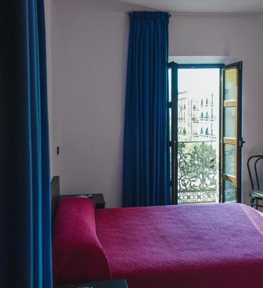 اتاق استاندارد یک نفره, Hostal Noria