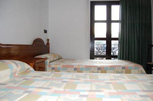 اتاق استاندارد سه نفره, Hostal Noria
