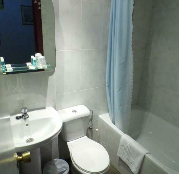 اتاق استاندارد یک نفره, Hostal Arenal