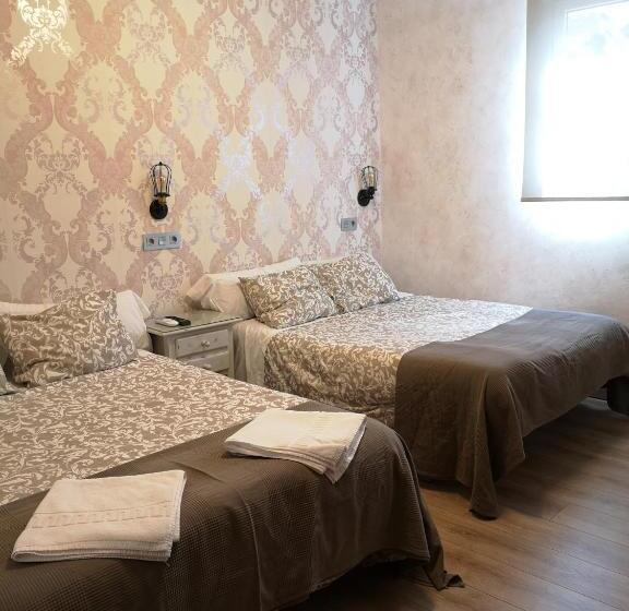 غرفة كلاسيكية رباعية, Hostal Juan Bravo