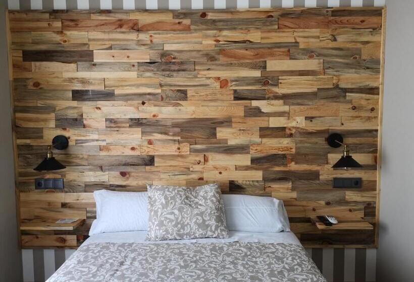 غرفة ديلوكس مطلة على المدينة, Hostal Juan Bravo