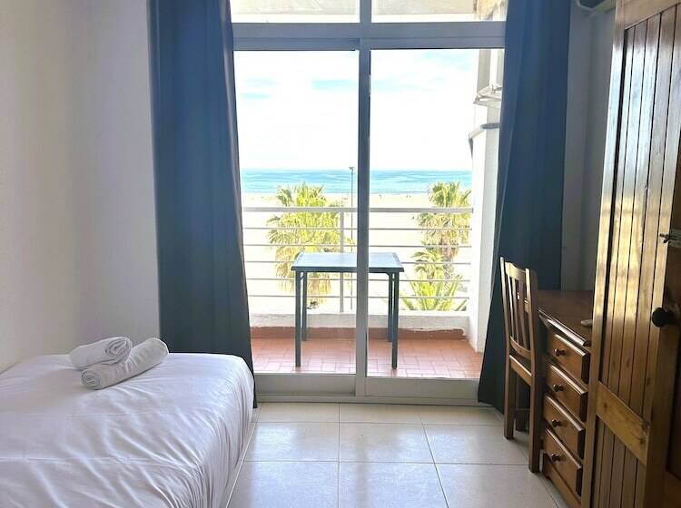 اتاق استاندارد با چشم‌انداز دریا, Barraca Suites