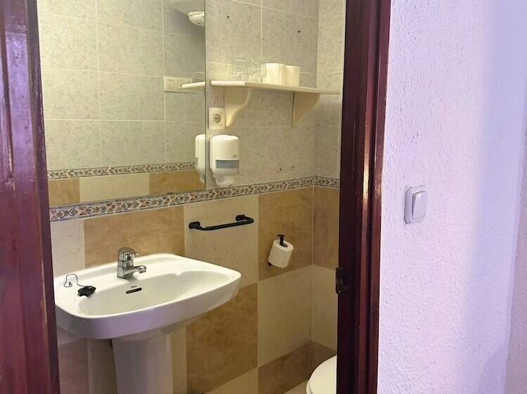 اتاق استاندارد سه نفره, Barraca Suites