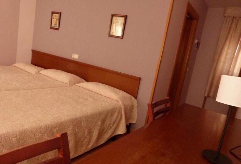 חדר סטנדרט לשלושה, Hostal San Andrés