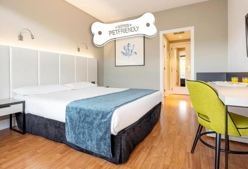 غرفة قياسية, Ilunion Caleta Park