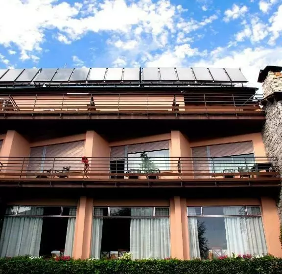 Standard Single Room, Martinez