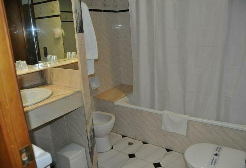 스탠다드 트리플 룸, Nautilus