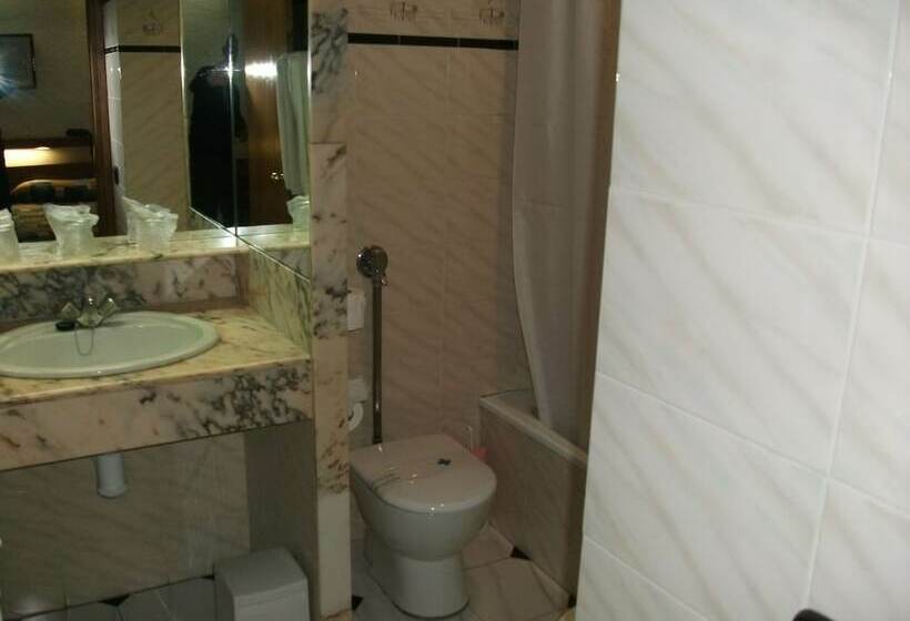 스탠다드 트리플 룸, Nautilus