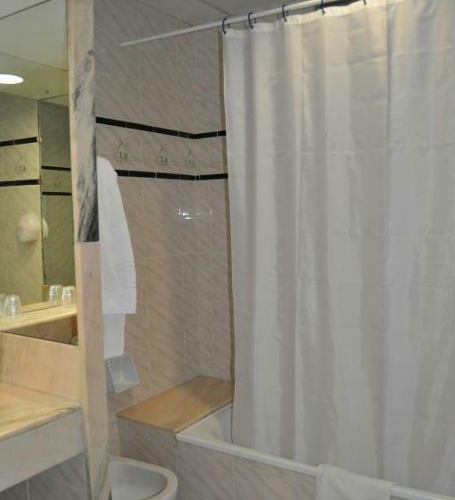 4인용 스탠다드 룸, Nautilus