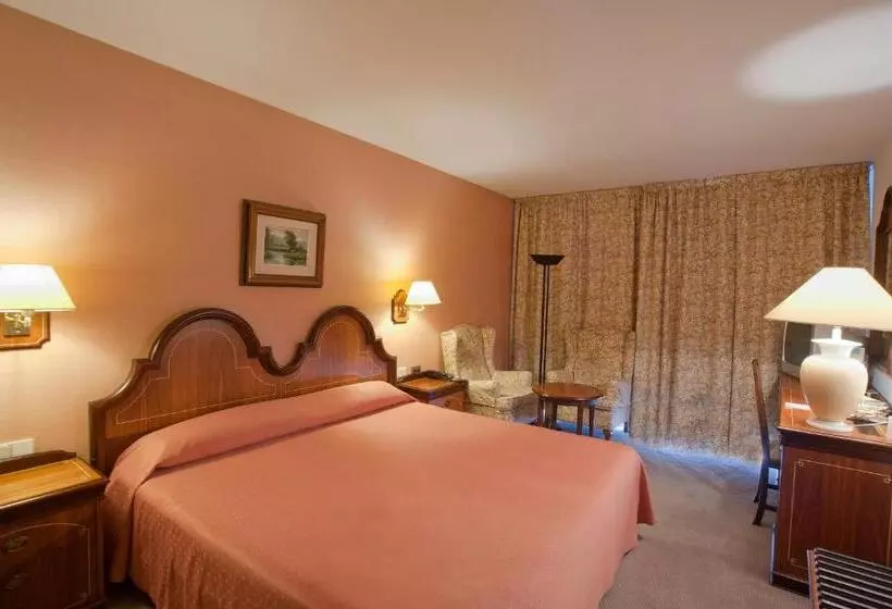 Habitació Superior, Riu Fluviá