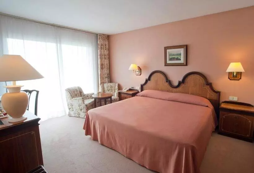 Habitació Superior, Riu Fluviá