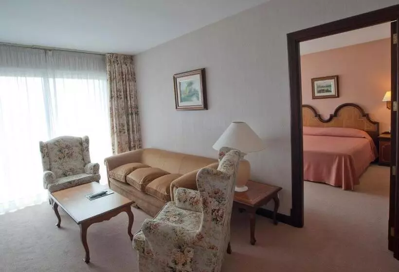 Habitació Superior, Riu Fluviá